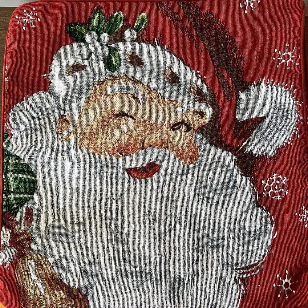 Better Homes & Gardens Santa Claus Tapestry Pillow Cover Red 18x18 10-199-01